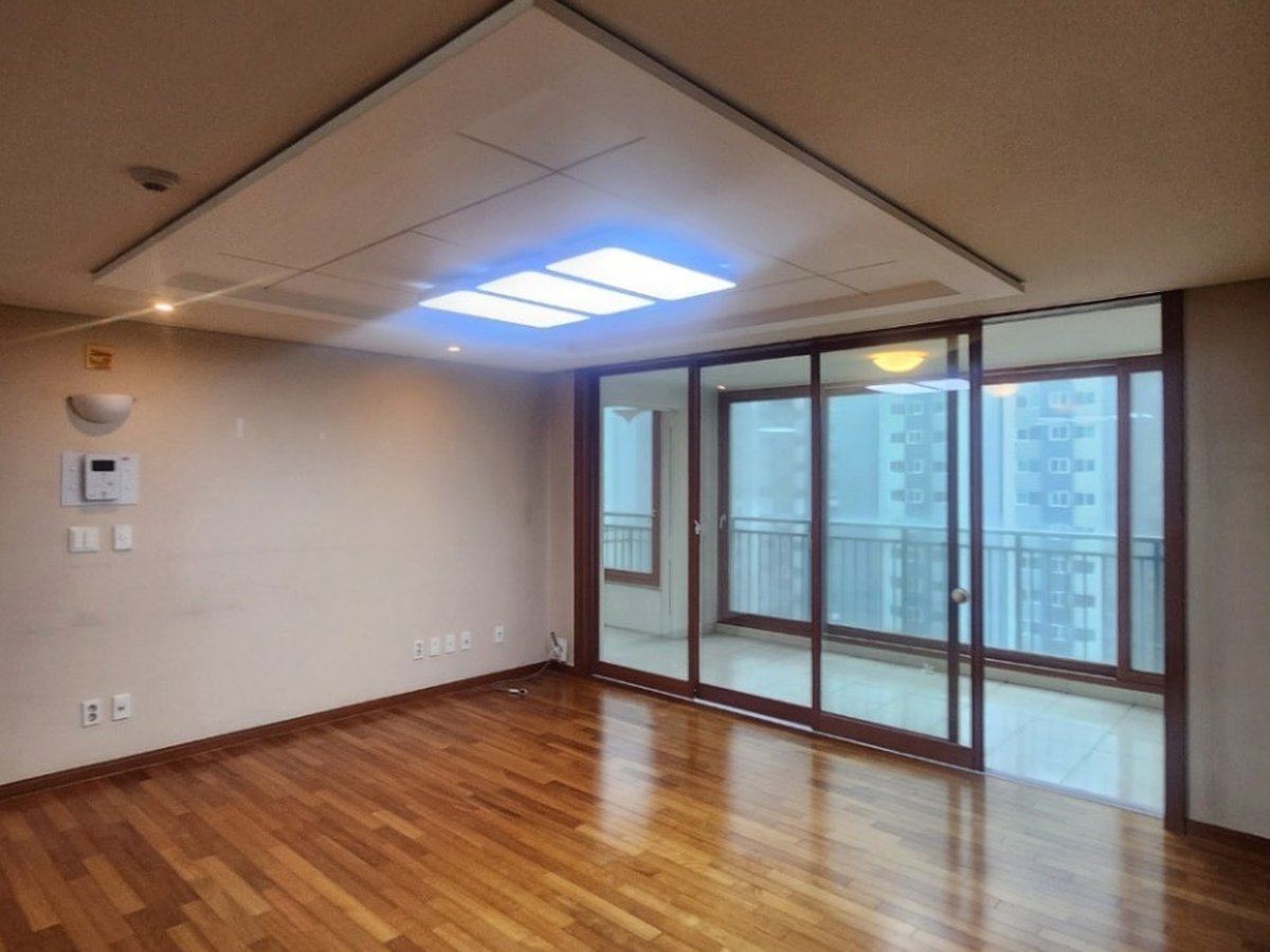 안양 호계이편한세상 32평 거실 전체 리모델링 시공 후